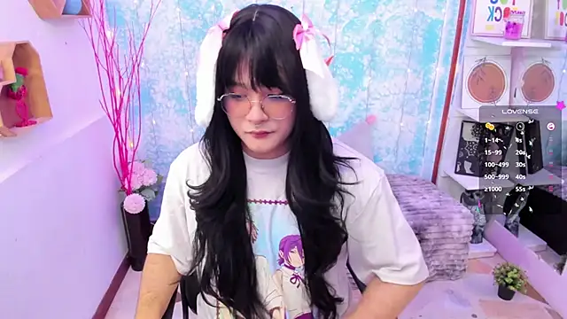 Snapshot of Omorimori chatting on November 2025 10:57:01 PM Omorimori online show from November 2025 10:57:01 PM