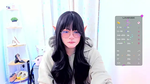 Snapshot of Omorimori chatting on November 2025 09:48:02 PM Omorimori online show from November 2025 09:48:02 PM