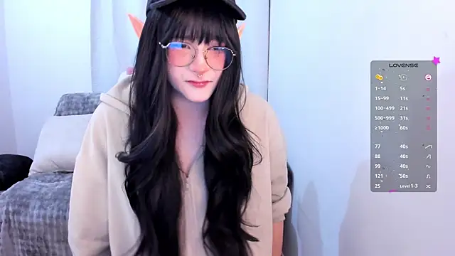 Snapshot of Omorimori chatting on December 2025 02:43:02 PM Omorimori online show from December 2025 02:43:02 PM