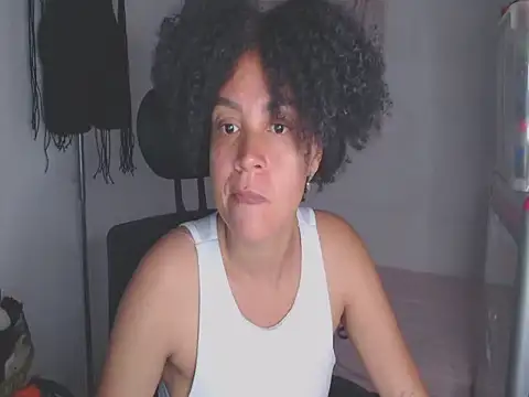 shayna cute online show from May 2026 12:36:01 AM