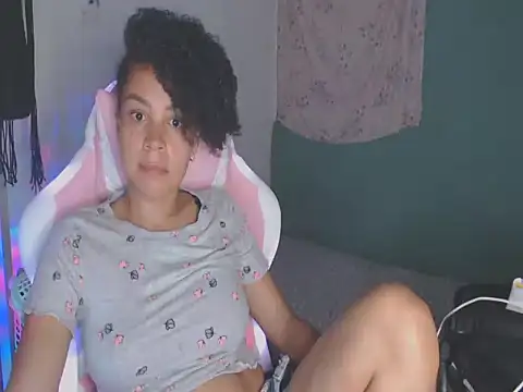 Snapshot of shayna_cute chatting on July 2026 11:49:02 PM shayna cute online show from July 2026 11:49:02 PM