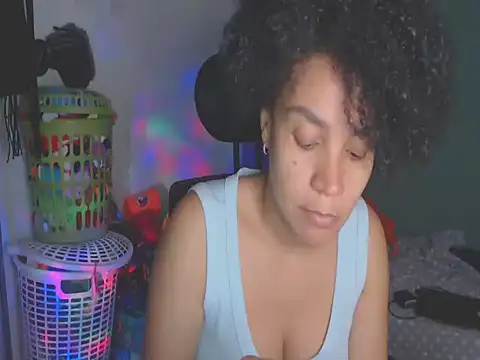shayna cute online show from June 2026 12:21:02 AM