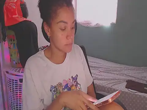 shayna cute online show from June 2026 09:53:02 PM