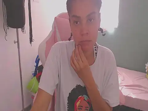 Snapshot of shayna_cute chatting on July 2026 07:33:02 PM shayna cute online show from July 2026 07:33:02 PM