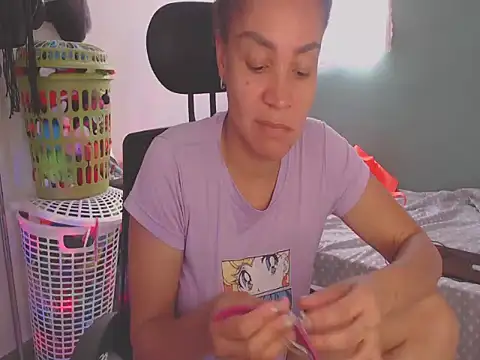 shayna cute online show from June 2026 08:53:01 PM