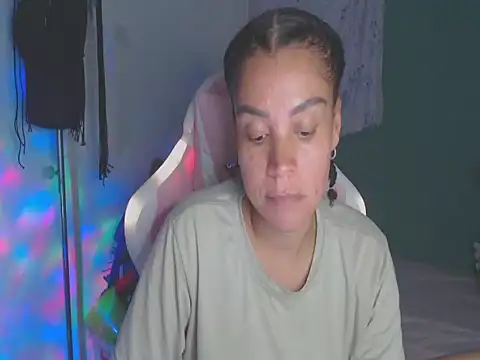 Snapshot of shayna_cute chatting on July 2026 11:34:02 PM shayna cute online show from July 2026 11:34:02 PM