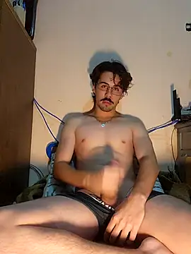 Snapshot of Leo__ribeiro chatting on December 2025 02:23:02 AM Leo ribeiro online show from December 2025 02:23:02 AM