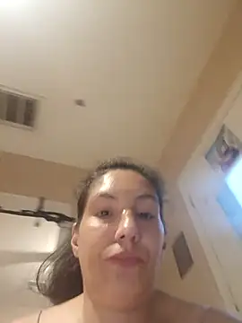 Snapshot of Angelbabyblows chatting on November 2025 11:10:02 PM Angelbabyblows online show from November 2025 11:10:02 PM