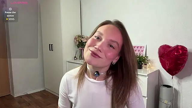 Kalli ly online show from April 2026 02:02:01 PM