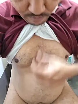 Snapshot of suraj696 chatting on November 2025 03:32:02 AM suraj696 online show from November 2025 03:32:02 AM