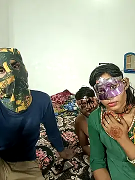 Real-Family online show from November 2025 03:45:01 PM