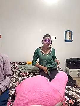 Real-Family online show from November 2025 05:46:01 PM