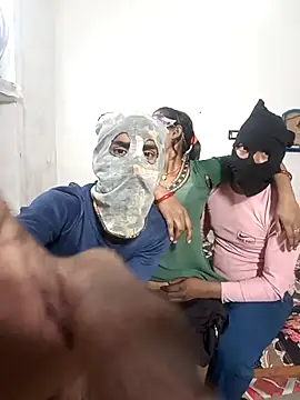 Real-Family online show from January 2026 05:31:02 PM