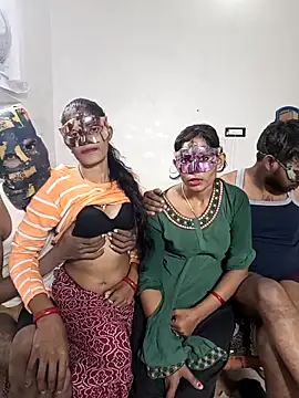 Real-Family online show from December 2025 05:38:01 PM