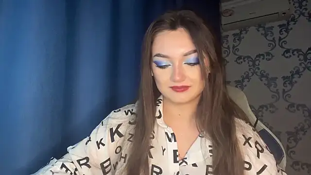 TwotyBright online show from November 2025 04:18:02 PM