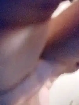 m8je online show from November 2025 10:14:02 PM