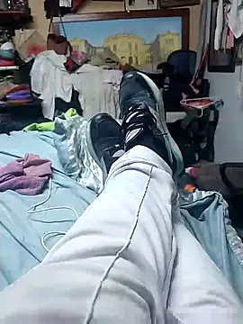 KARNEs24666 online show from November 2025 08:45:01 PM