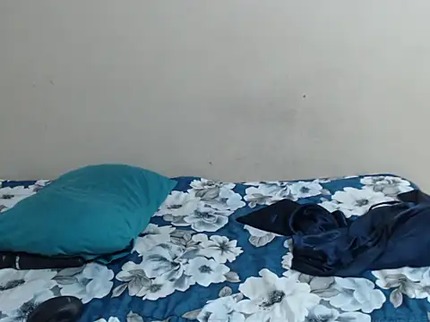 SexyLipss  online show from April 2026 06:34:02 PM