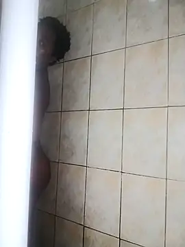 Snapshot of SexyLipss_ chatting on January 2026 06:33:01 PM SexyLipss online show from January 2026 06:33:01 PM