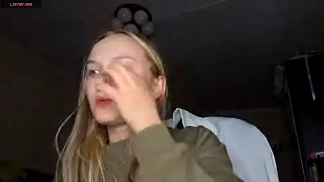 KarinRobertson online show from February 2026 04:59:02 PM