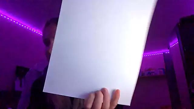 KarinRobertson online show from November 2025 07:36:01 PM