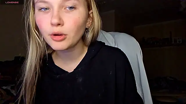 KarinRobertson online show from February 2026 04:14:01 PM