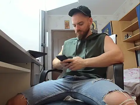 Ryanstone  online show from November 2025 11:43:02 AM