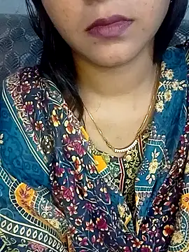 Neha533 online show from April 2026 04:19:01 PM