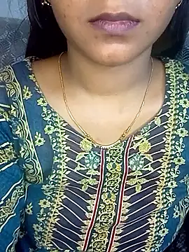 Neha533 online show from April 2026 09:39:33 PM