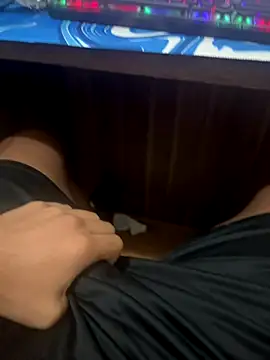 Snapshot of Novinhode18__ chatting on December 2025 07:13:02 AM Novinhode18 online show from December 2025 07:13:02 AM