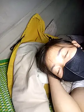 Mami xxx online show from November 2025 01:11:01 PM