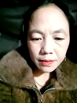 Snapshot of Sara_pusyy chatting on December 2025 10:43:01 AM Sara pusyy online show from December 2025 10:43:01 AM