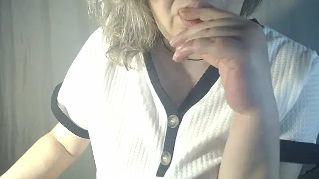 1hardnipples1 online show from April 2026 03:29:01 PM