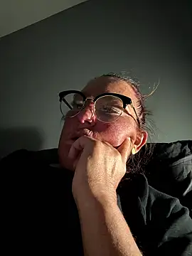 Angel-LinaX online show from January 2026 10:39:01 PM