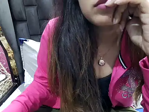 Angel-pune001 online show from February 2026 07:14:02 PM