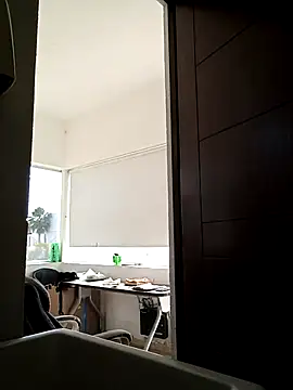 Snapshot of Yerackhip chatting on November 2025 09:40:01 PM Yerackhip online show from November 2025 09:40:01 PM