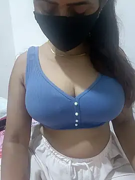 Snapshot of Aarti909090 chatting on July 2026 05:08:01 PM Aarti909090 online show from July 2026 05:08:01 PM