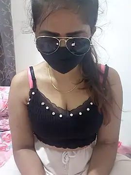 Snapshot of Aarti909090 chatting on June 2026 06:02:02 PM Aarti909090 online show from June 2026 06:02:02 PM