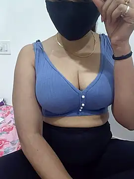 Snapshot of Aarti909090 chatting on July 2026 05:21:02 PM Aarti909090 online show from July 2026 05:21:02 PM