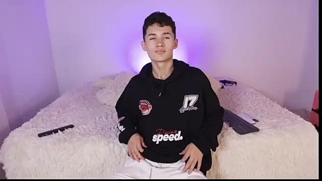 Eiden Blake online show from December 2025 11:48:02 PM