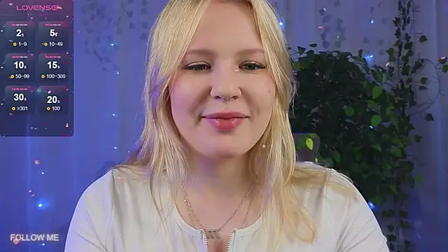 Mila wxw online show from November 2025 08:18:02 AM