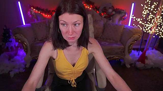 AmiraGoldd online show from January 2026 01:59:01 PM