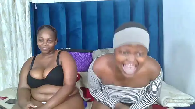 SweetSavage18 online show from May 2026 10:28:01 PM
