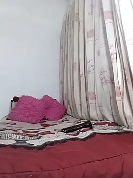 SweetSavage18 online show from December 2025 08:36:01 PM