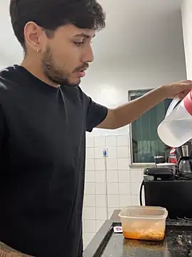 meninadeparis online show from March 2026 01:10:01 AM