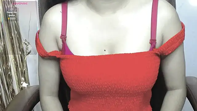 horneyworld007 online show from April 2026 04:52:02 PM