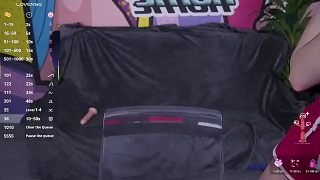 Snapshot of DanielaReign chatting on November 2025 02:00:01 PM DanielaReign online show from November 2025 02:00:01 PM