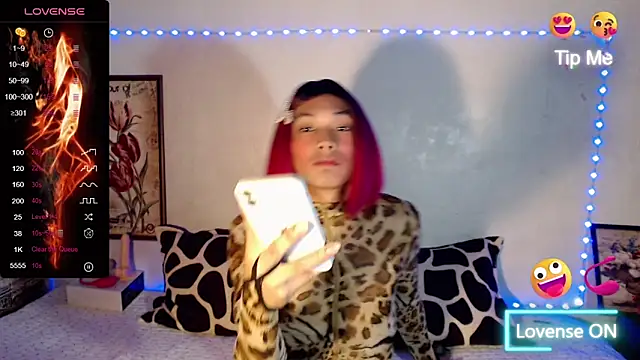 luckycharm888 online show from November 2025 04:50:02 AM