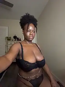 ladiosa selene online show from February 2026 11:45:01 PM