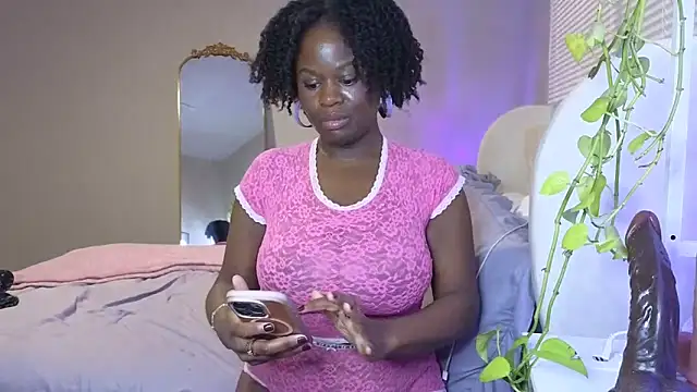 ladiosa selene online show from November 2025 12:59:02 AM